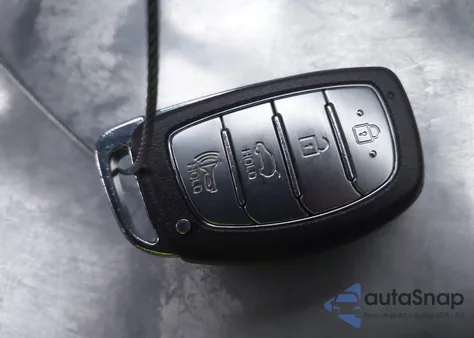 2021 Hyundai Tucson Sport z USA, uszkodzony, nr VIN KM8J33AL2MU328231